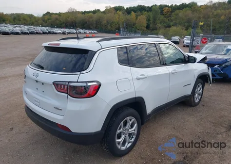 2024 Jeep Compass Latitude 4X4 из США, поврежденный, VIN 3C4NJDBN6RT104883